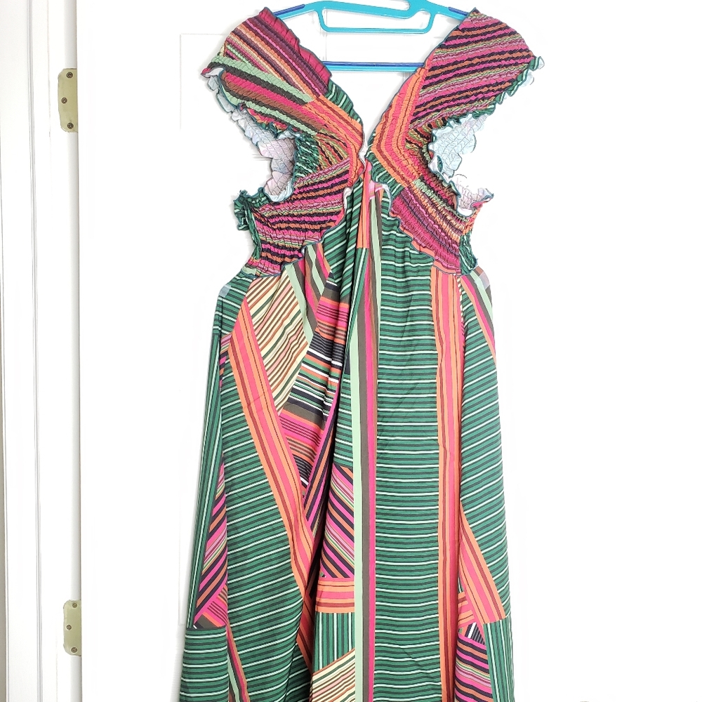 Dress - Picture 4 of 4